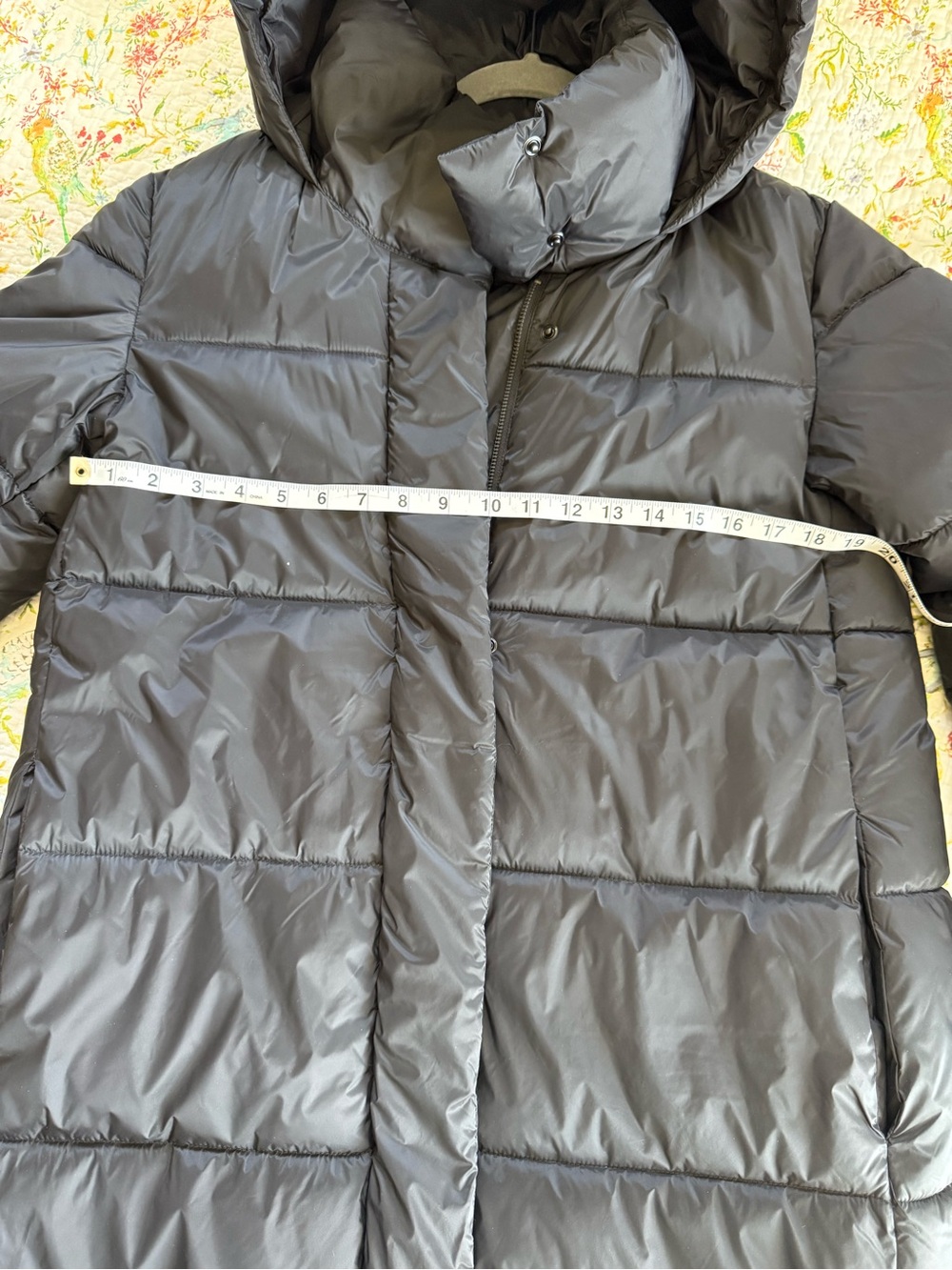Banana Republic Black Puffer Coat, warm and cozy like a sleeping bag! Never worn - Picture 8 of 9